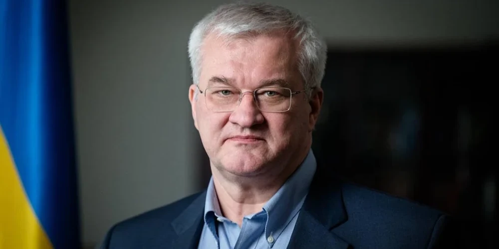 Нарада послів України у Києві за участі президента