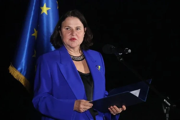 Катаріна Матернова, посолка ЄС в Україні, на фоні матеріалів про погрози РФ дипломатам